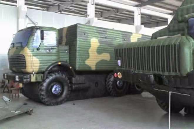 定兴大型军事车